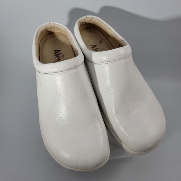 Alegria Slip On Comfort Shoe White Leather 36 Removable Insole Nursing Medical - Picture 2 of 12